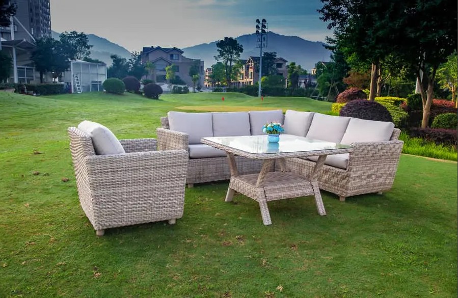 Entspannen Sie sich im Luxus: Schaffen Sie eine Oase mit hochwertigen Terrassen-Gartensofas
