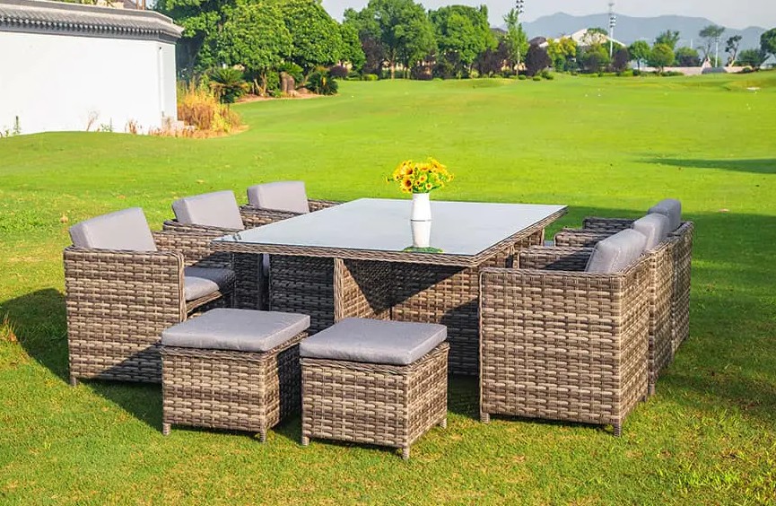 Warum Rattan-Ess-Sets die perfekte Ergänzung für Ihren Außenbereich sind